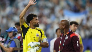 فوزينيا ملك السوشيال ميديا متفوقًا على أساطير الحراسة العالمية