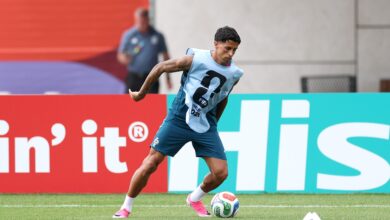 كانسيلو يرفع راية العصيان.. كواليس مؤامرة برشلونة ضد الهلال