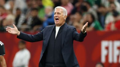 إسلام سليماني يهاجم بيتكوفيتش: لا يعرفنا ويجب التخلص منه