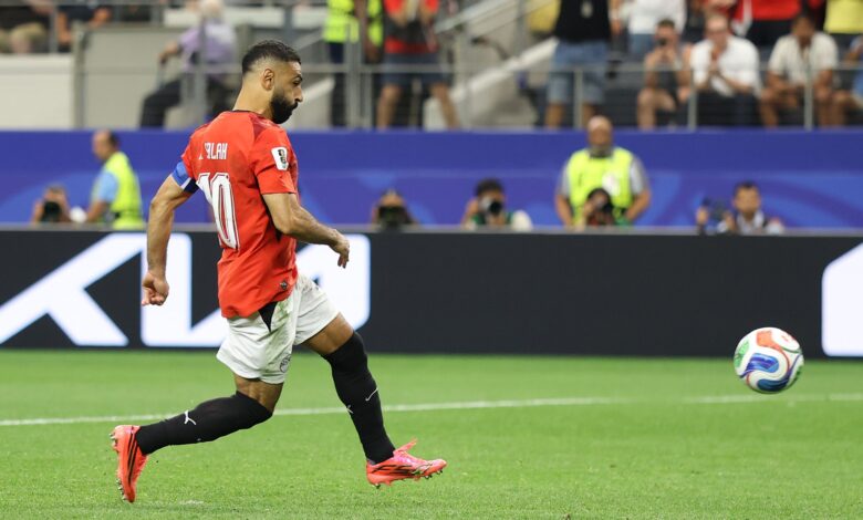 بانينكا صلاح تفجر السخرية من لاعب سعودي!