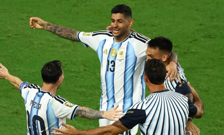 روميرو يفجر مفاجأة عن هدفه أمام مصر وسكالوني سيقتلني! توتنهام