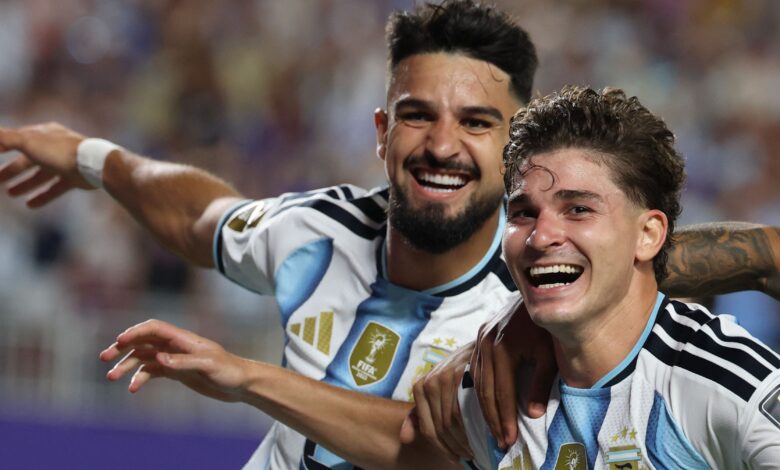 جوليان ألفاريز يعادل مارادونا ويقترب من عرش ميسي في المونديال