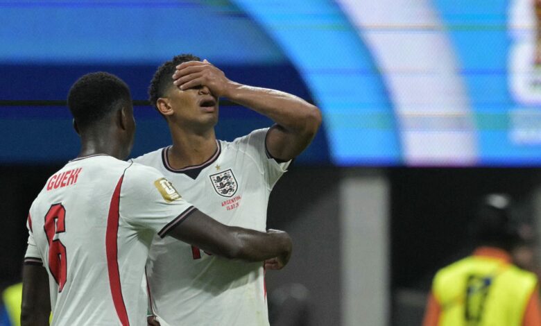 بيلينجهام مهدد بعقوبة بعد اعتدائه على لاعب الأرجنتين