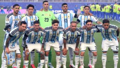 ألفاريز يكسر هيمنة ميسي ويتوج بجائزة الأفضل أمام سويسرا