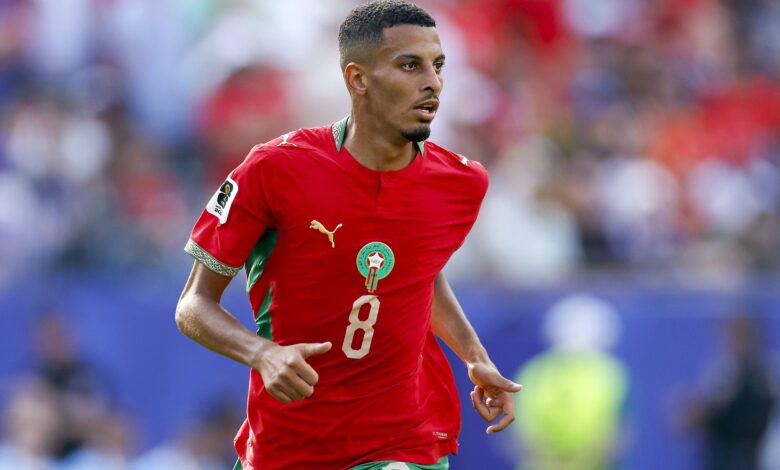 عز الدين أوناحي.. هل سينضم إلى الاتحاد السعودي؟