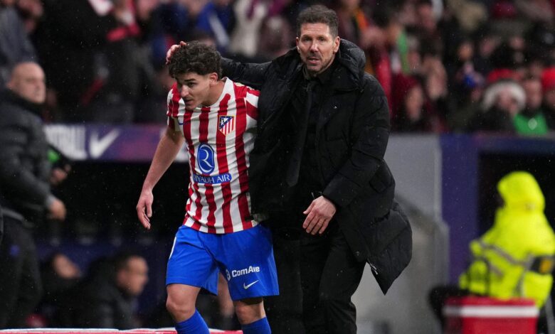 ألفاريز عاد إلى مدريد.. وسيميوني يغلق الباب حتى الأربعاء