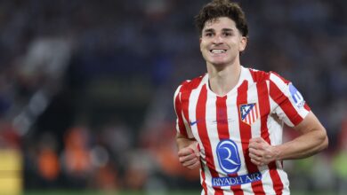 مسلسل انتقال ألفاريز.. ألفاريز يفاجئ أتلتيكو مدريد