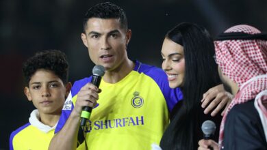 كريستيانو رونالدو يعلن زواجه من جورجينا بعد 10 سنوات