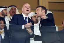 أزمة بيع كأس العالم.. تدخل ماكرون يهدد مشروع إنفانتينو