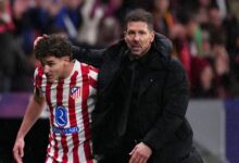برشلونة.. ألفاريز وسيميوني وجهًا لوجه لطلب الرحيل
