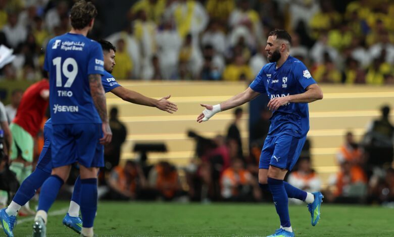 الهلال يتصدر الترشيحات.. أسطورة النصر يحسم موقفه من بطل دوري روشن