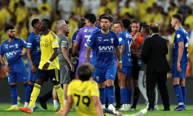 مهاجم النصر السابق يرد.. هل تكون صفقة الهلال الصيفية؟