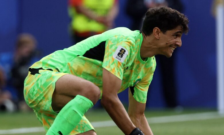 بونو يُغطي العيوب.. أسطورة الهلال يصدم إنزاجي
