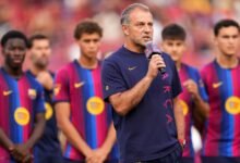 برشلونة يدرس بديل بالدي نحو مانشستر يونايتد وأتلتيكو