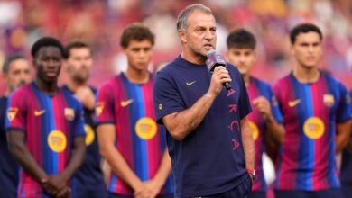 برشلونة يدرس بديل بالدي نحو مانشستر يونايتد وأتلتيكو
