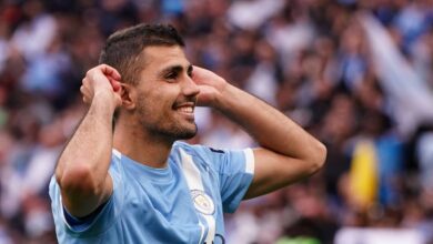 برشلونة يستعد للانقضاض على رودري.. تهديد للريال