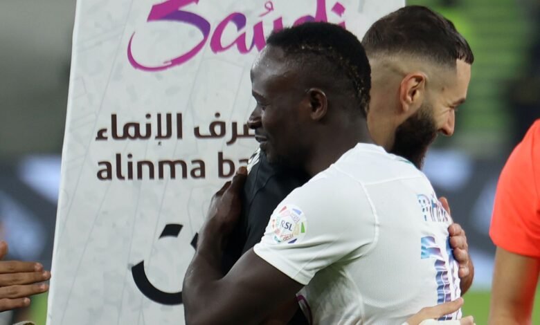 دوري روشن.. ماني وكينونيس يدخلان تاريخ الكرة الذهبية