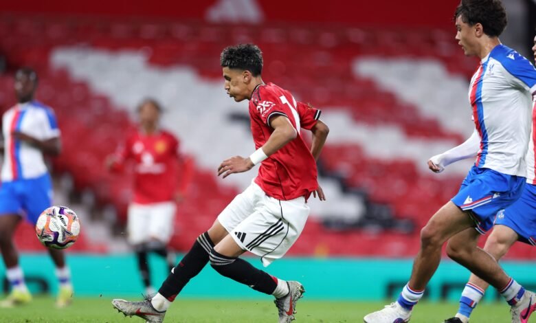 ميسي الصغير في مانشستر يونايتد.. طلب الرحيل ويشتعل الصراع