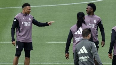 عاصفة في سبتة.. رابطة ريال مدريد تنتقد مبابي وفينيسيوس