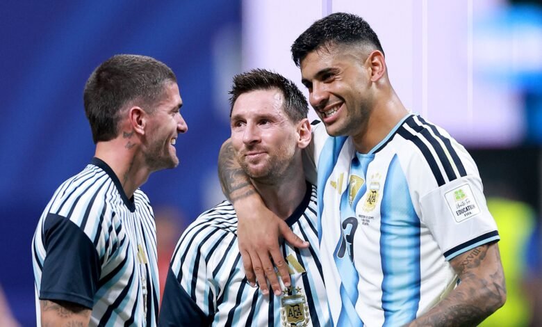 الكرة الذهبية لميسي.. روميرو يطالب بها كل عام