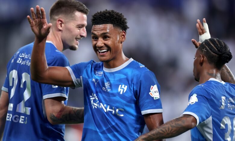 واتكينز يقود هجوم الهلال في ديربي الشباب.. موقف مارتينيلي