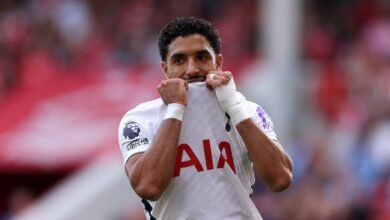 دي زيربي يستشهد بفرصة مرموش لتفسير تعثر توتنهام