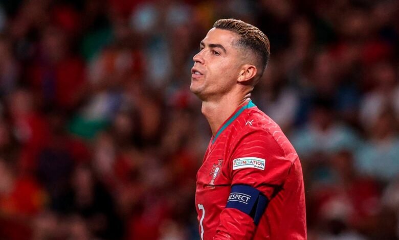 حرب كلامية بين كاراجر وبيرس مورجان بعد رونالدو