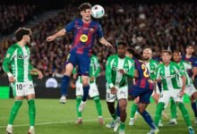 برشلونة يطارد إنجاز ريال مدريد أمام بيتيس.. ويامال يكتب التاريخ