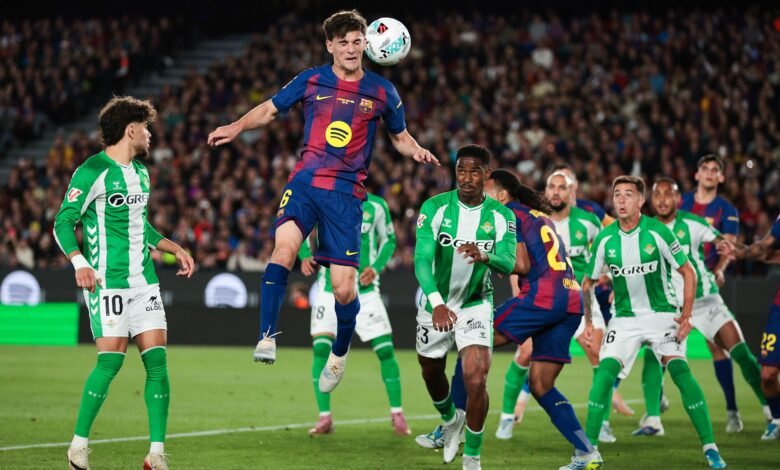 برشلونة يطارد إنجاز ريال مدريد أمام بيتيس.. ويامال يكتب التاريخ