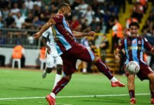 دوري المؤتمر الأوروبي.. صلاح يتألق وأونانا ينقذ ركلة ضد كوبس
