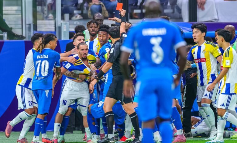 الاتحاد الآسيوي يصدم الهلال والغرافة بعقوبة قوية