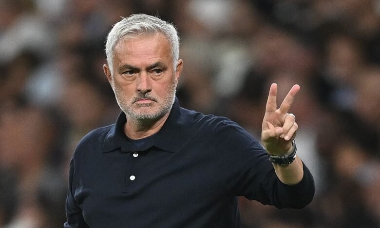 مورينيو يخطط لتغيير مراكز 4 لاعبين في ريال مدريد