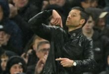 ألونسو عن إصابة جواو بيدرو: قد يغيب حتى بعد التوقف
